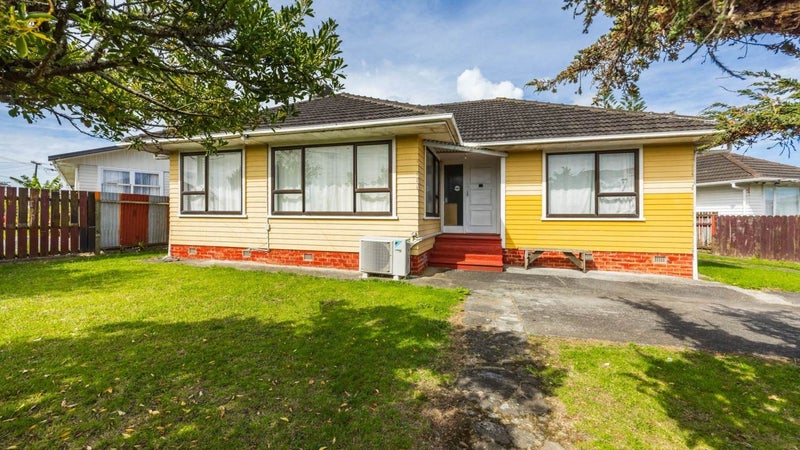 34 Tyrone Street, Otara, Auckland - Carousel 1