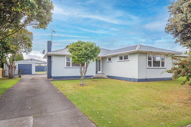 24 Carlisle Street, Levin, Levin - Carousel 16