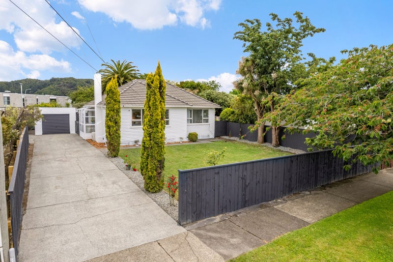 4 Routley Crescent, Elderslea, Upper Hutt - Carousel 1