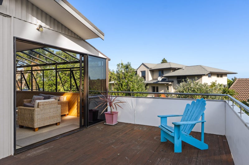 2 Lysnar Street, Okitu, Gisborne - Carousel 17