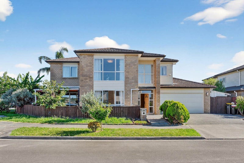 10 Shandon Street, Flat Bush, Auckland - Carousel 1