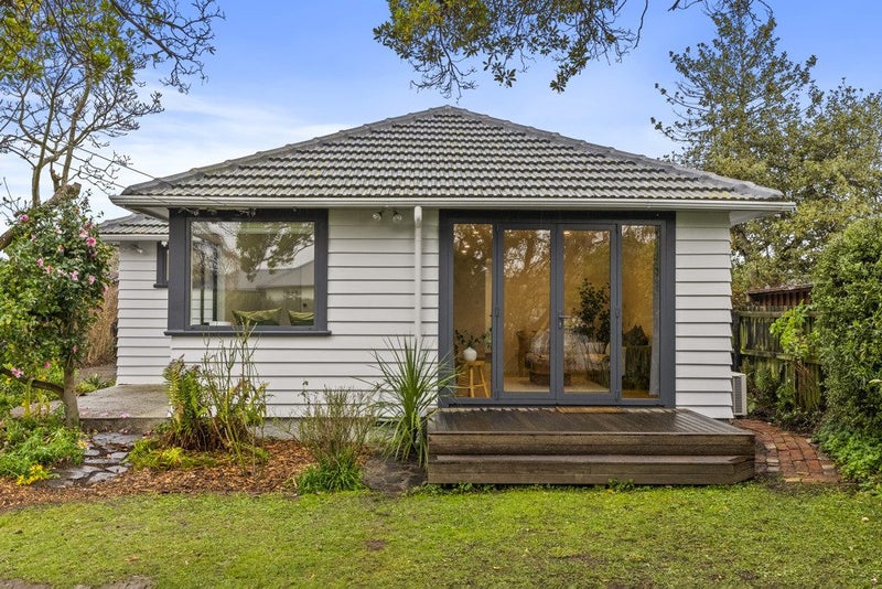 44 Croziers Road, St Albans, Christchurch - Carousel 2
