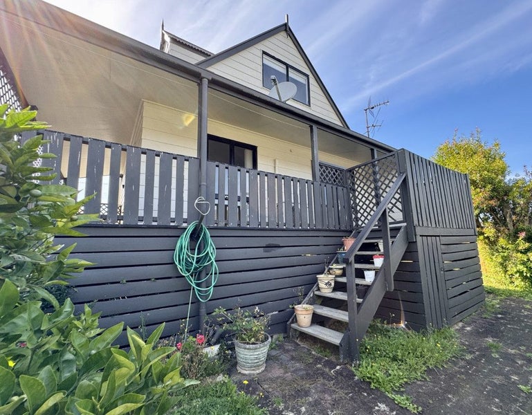 2/615 Manukau Road, Epsom, Auckland - Carousel 13