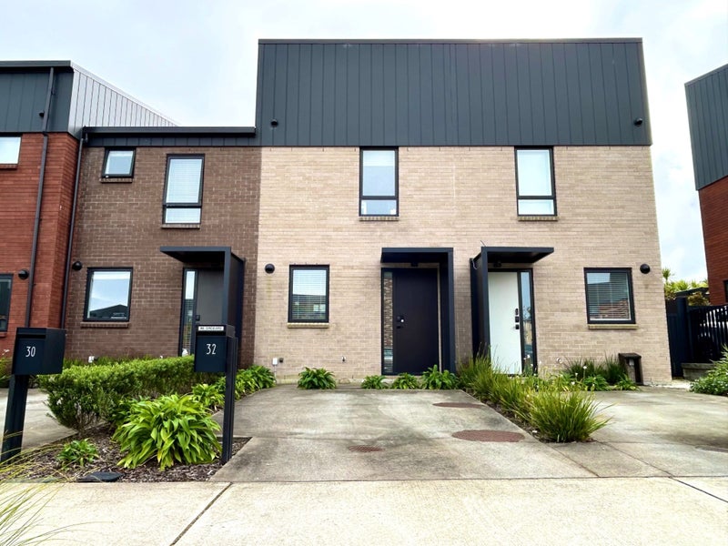 32 Kotuitui Street, Manukau, Auckland - Carousel 1