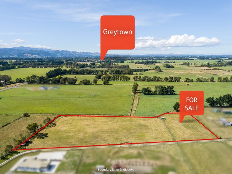 25 Britton Avenue, Morison Bush, Greytown - Carousel 1