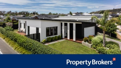 7 Rich Rise, Havelock North, Havelock North - Carousel 1