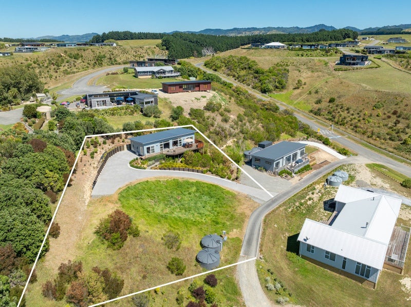 5 Tama Road, Riversdale Beach, Masterton - Carousel 19