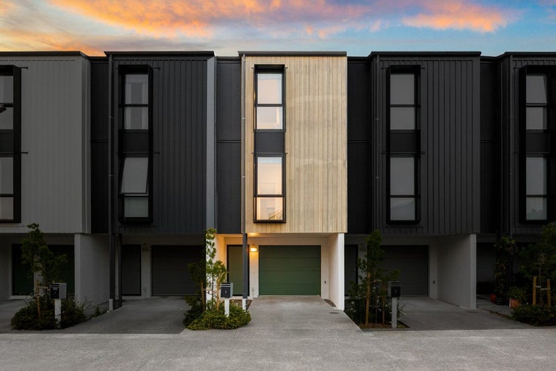 9 Lange Mews, Mount Wellington, Auckland - Carousel 1