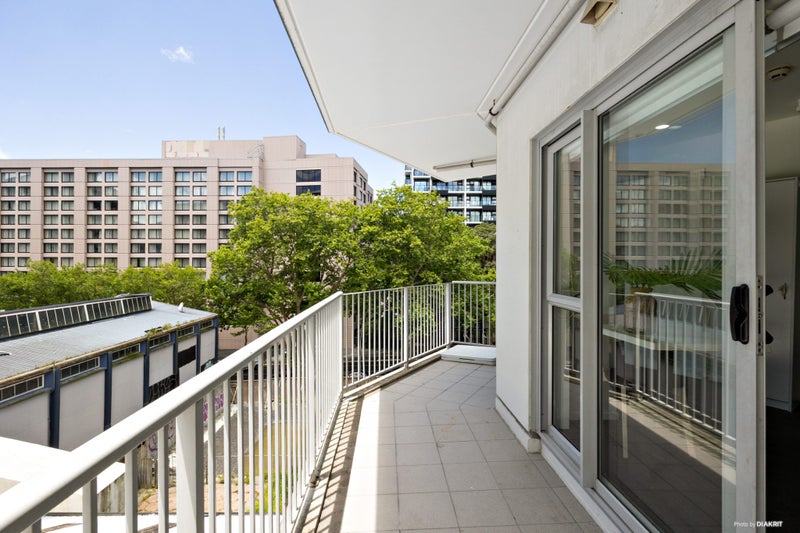 2D/208 Hobson Street, Auckland Central, Auckland - Carousel 2