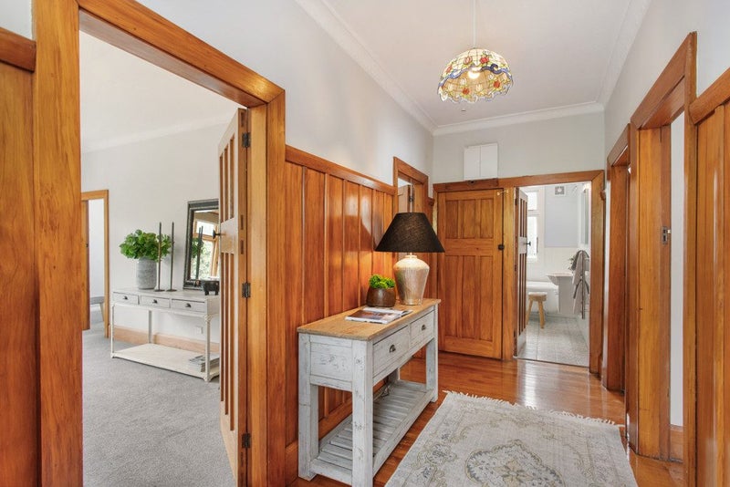 68 Corson Avenue, Beckenham, Christchurch - Carousel 2