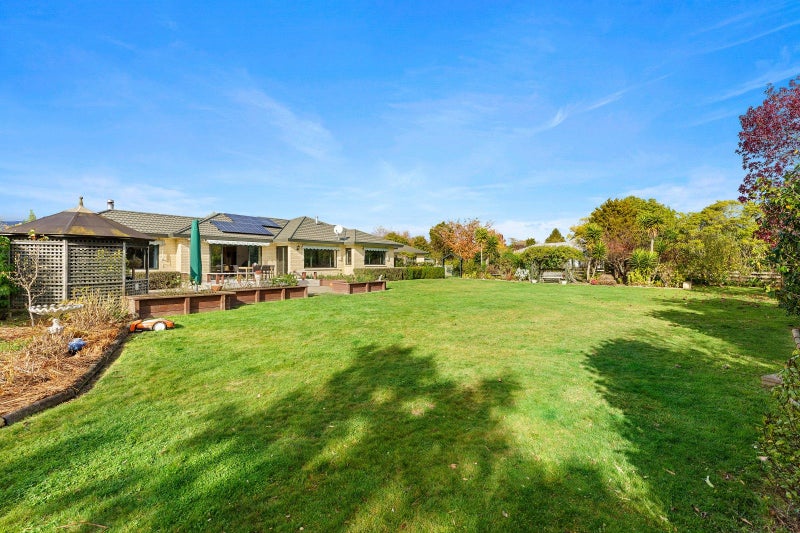 5 Westpeak Way, Otaki - Carousel 1