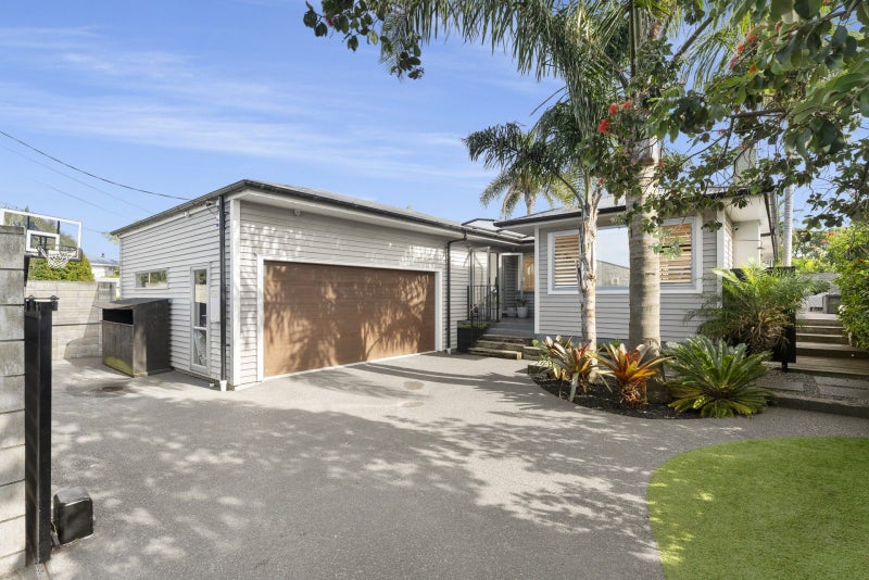 13A Tui Street, Mount Maunganui, Mount Maunganui - Carousel 1