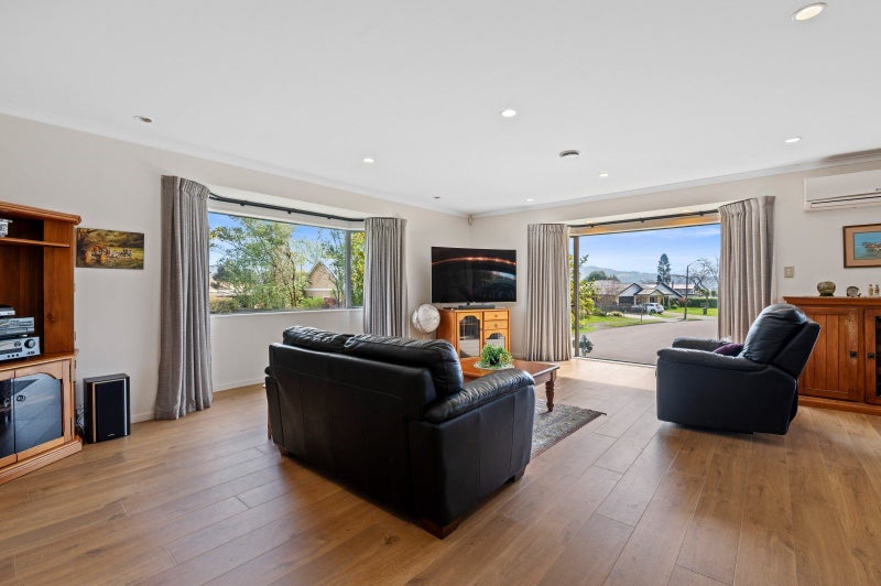 20 Kahurangi Drive, Lynmore, Rotorua - Carousel 2