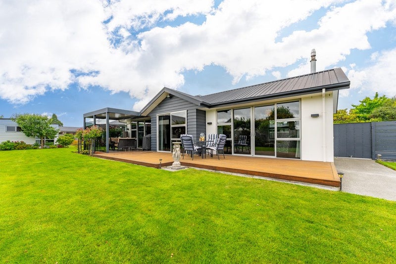 8 Hunter Hills Drive, Gleniti, Timaru - Carousel 1