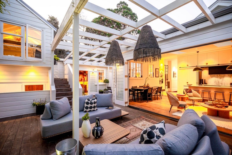 28 Nile Street, Nelson, Nelson - Carousel 35