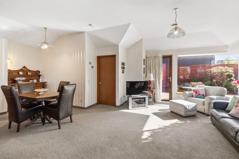 2/18 Selwyn Street, Maori Hill, Timaru - Carousel 2