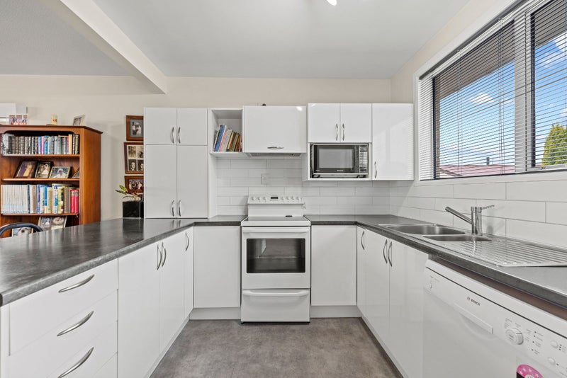 12 Cowper Place, Avondale, Christchurch - Carousel 2