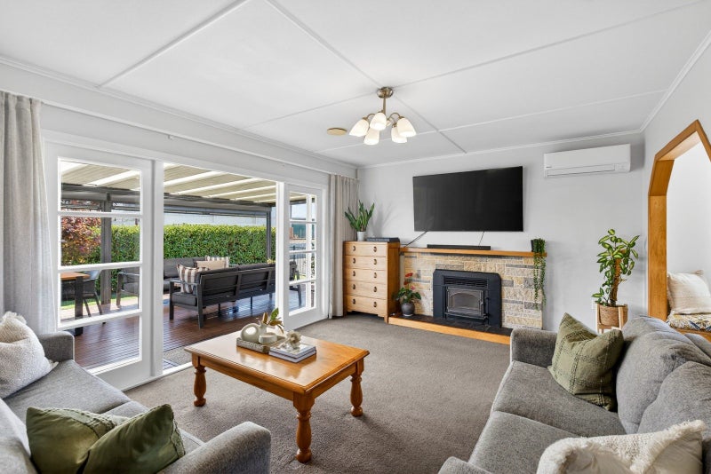 103 Warwick Road, Mayfair, Hastings - Carousel 2