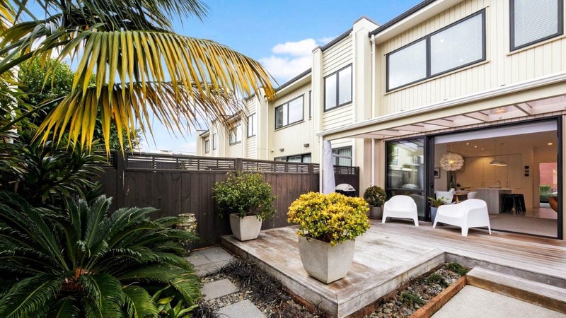 9 Kanuka Road, Hobsonville, Auckland - Carousel 1