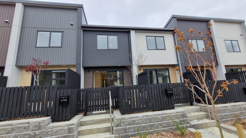 5/476 West Coast Road, Glen Eden, Auckland - Carousel 1
