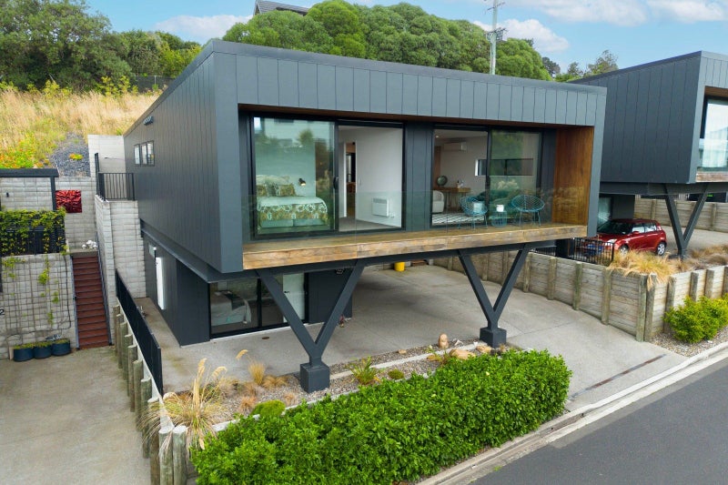 3/2 Clayton Street, Saint Clair, Dunedin - Carousel 2