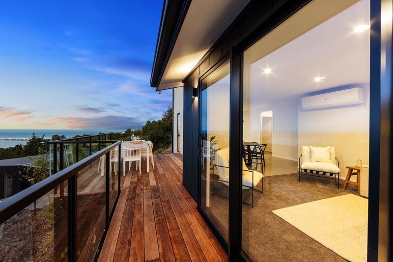 307A Mount Pleasant Road, Mount Pleasant, Christchurch - Carousel 1