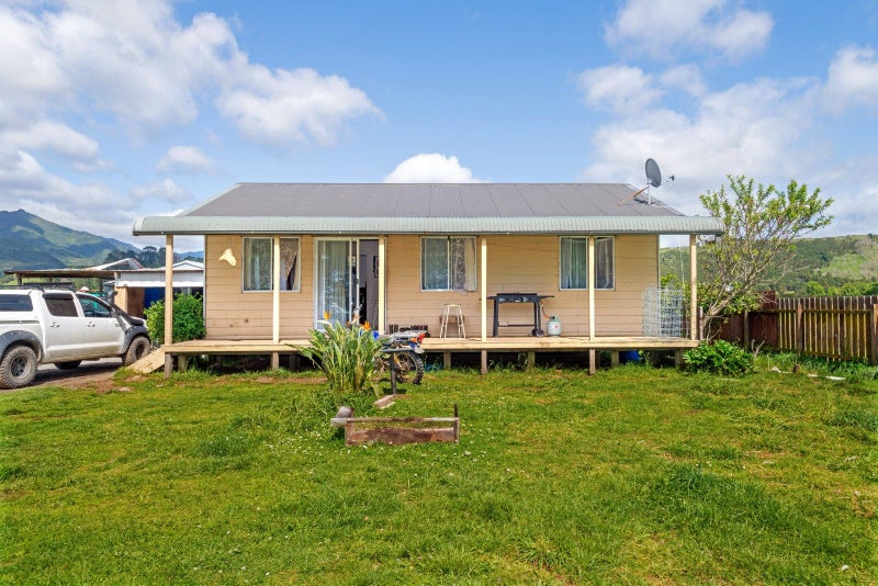 63 Wharf Road, Hicks Bay - Carousel 1