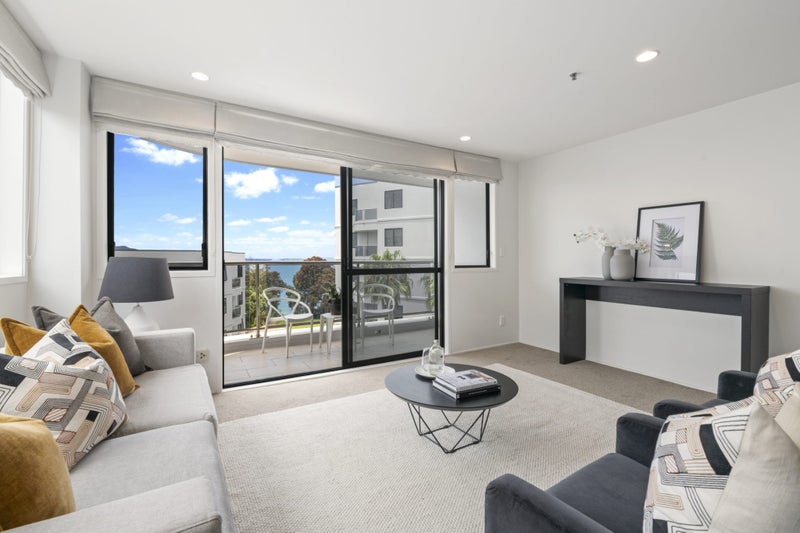 4A/171 Hurstmere Road, Takapuna, Auckland - Carousel 1