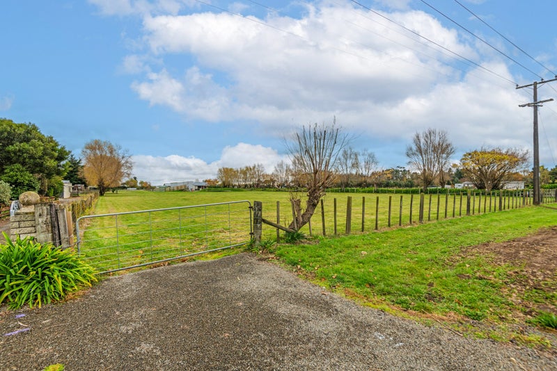 91 Cemetery Road, Sanson - Carousel 2