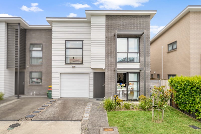 13 Richard Petterd Way, Swanson, Auckland - Carousel 1