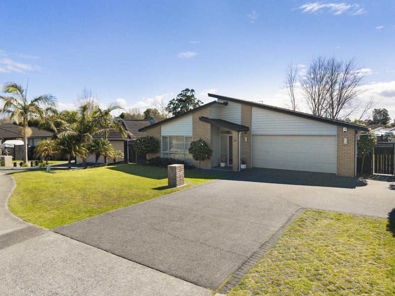 31 Pony Park Place, Beachlands, Auckland - Carousel 1