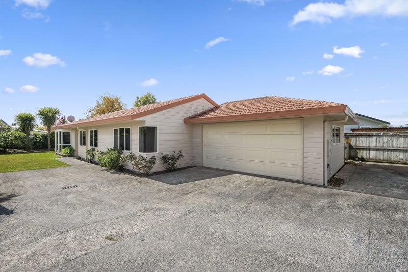 5A Fenruss Street, Fairy Springs, Rotorua - Carousel 1