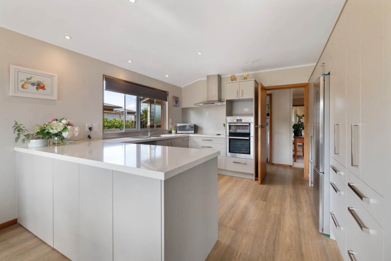 37 Magnolia Avenue, Opaheke, Papakura - Carousel 2