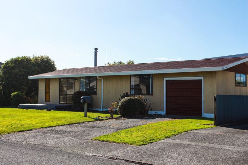 28 Hall Street, Hokitika - Carousel 1
