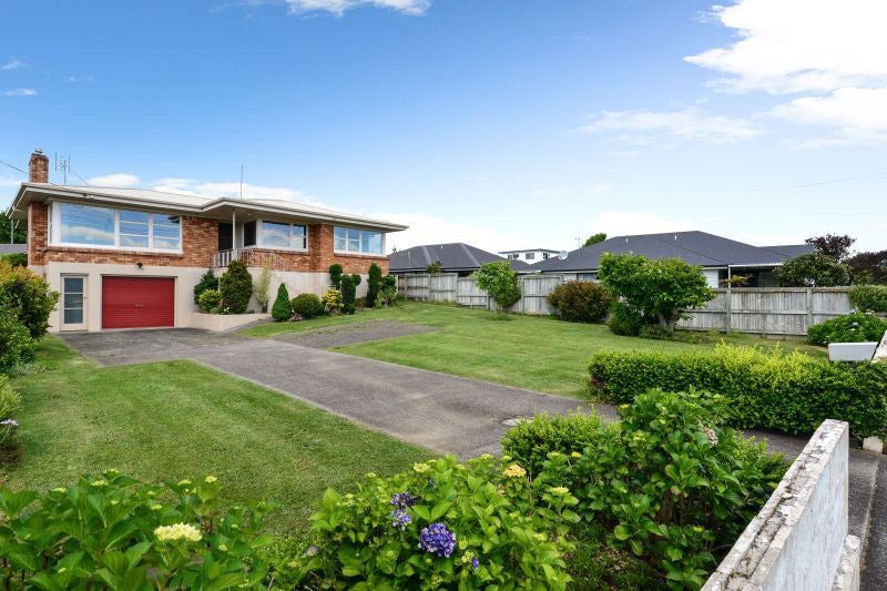 280 Tramway Road, Chartwell, Hamilton - Carousel 1