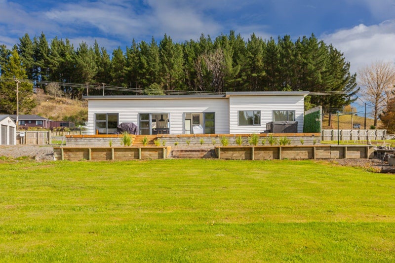 1599 State Highway 2, Waipawa, Waipawa - Carousel 1