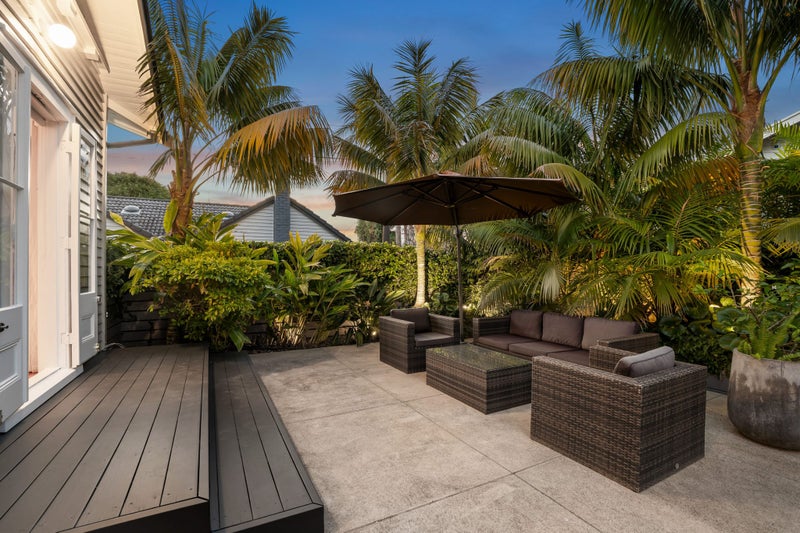 82A Ngataringa Road, Devonport, Auckland - Carousel 2