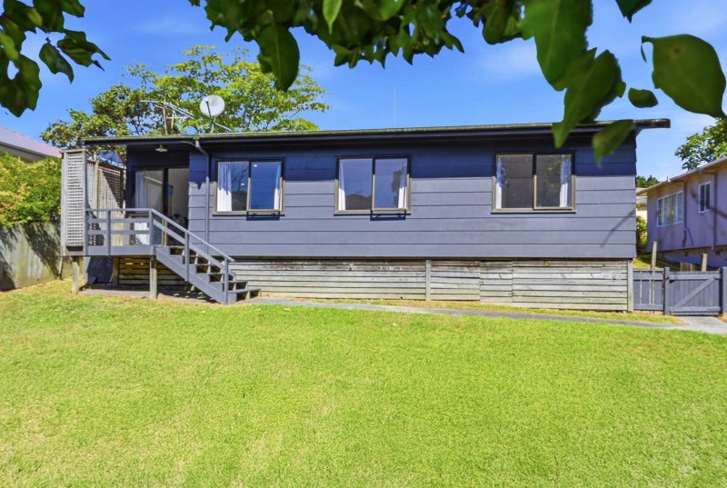 2/14 Montgomery Avenue, Belmont, Auckland - Carousel 12