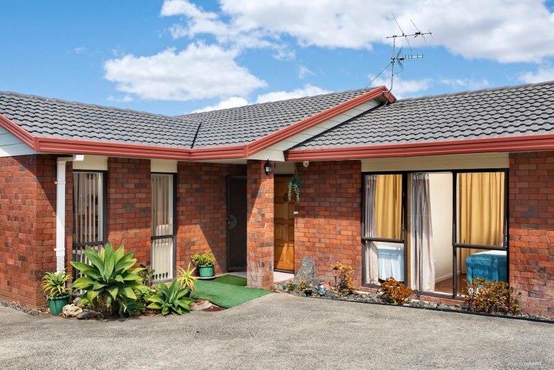 Property Valuation for 2/132 Botany Road, Botany Downs, Auckland