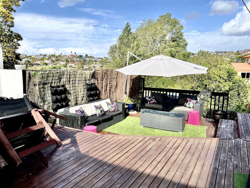 1/3 Pelican Lane, Unsworth Heights, Auckland - Carousel 2