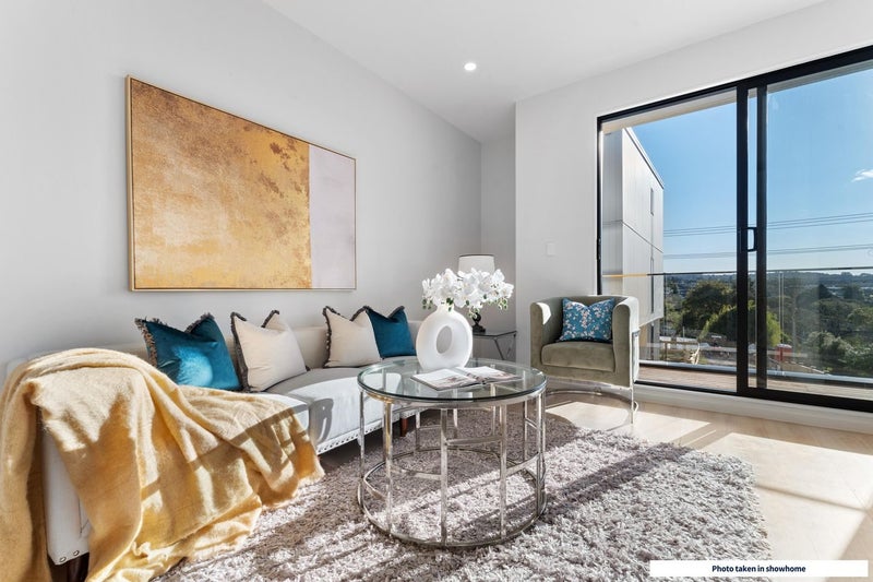 1/18 Hetherington Road, Ranui, Auckland - Carousel 2