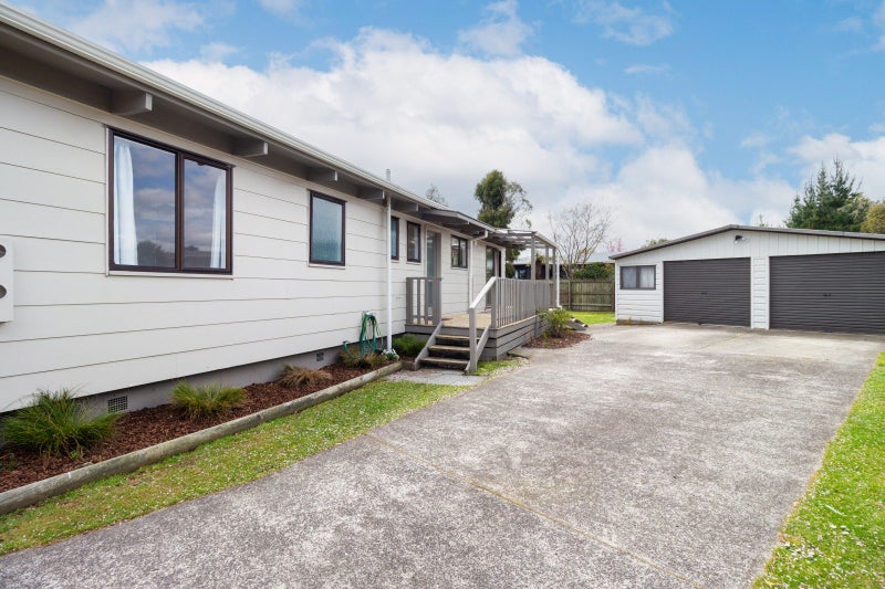 20 Milton Grove, Owhata, Rotorua - Carousel 2