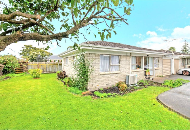 1/13 Royal Arch Place, Rosehill, Papakura - Carousel 2
