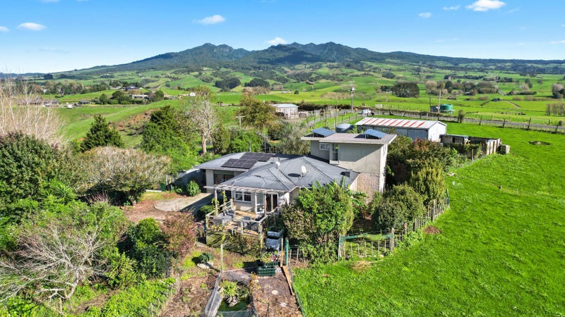 112 Grove Road, Hamilton - Carousel 2