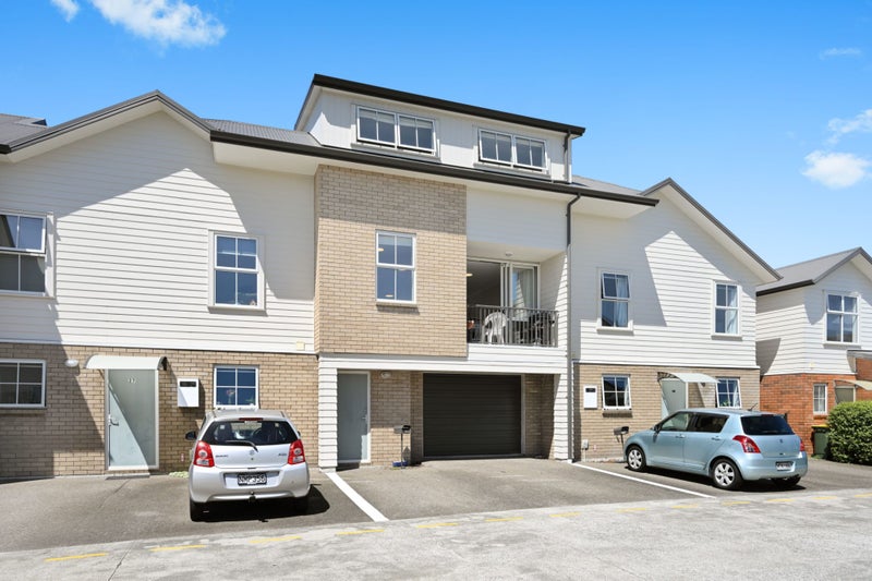 29 Chiefs Court, Hamilton East, Hamilton - Carousel 1