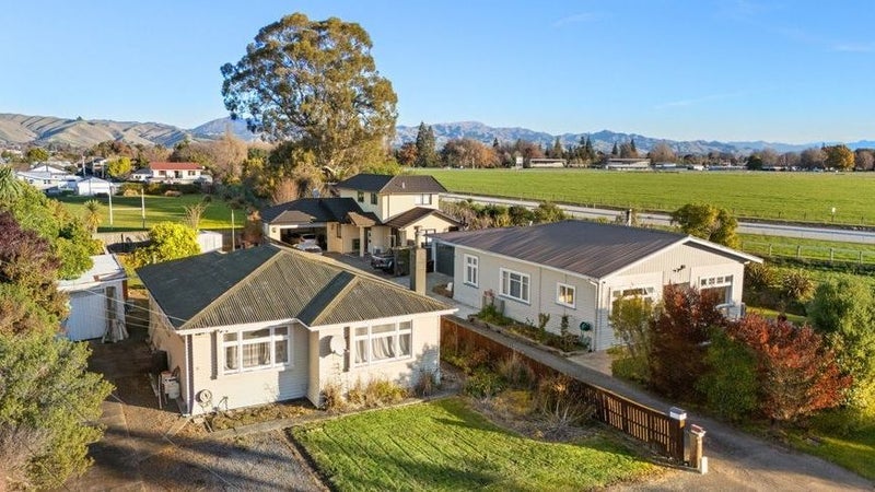 17 Grady Street, Mayfield, Blenheim - Carousel 1