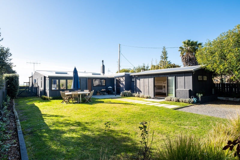 251 Clifton Road, Te Awanga, Te Awanga - Carousel 1