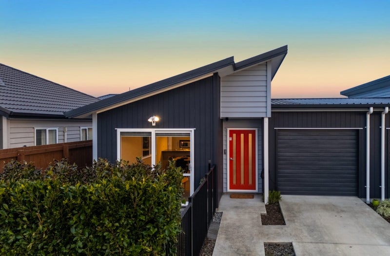 117 Kuaka Drive, Takanini, Auckland - Carousel 2