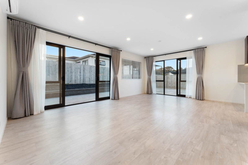 12 William Calvert Drive, Swanson, Auckland - Carousel 15