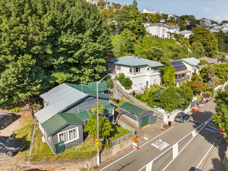 80 Shakespeare Road, Bluff Hill, Napier - Carousel 1